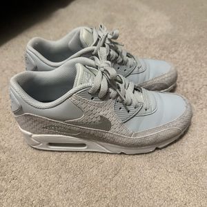Nike air max